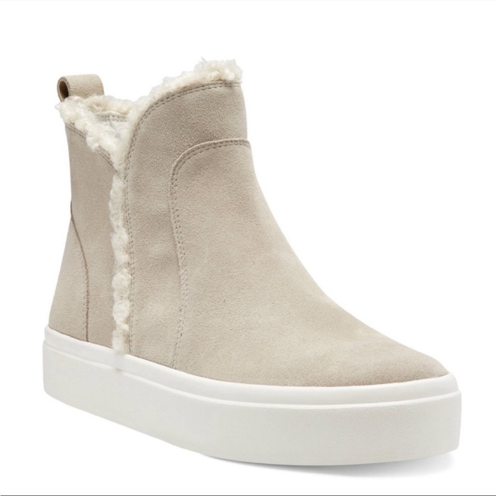 Sneaker booties